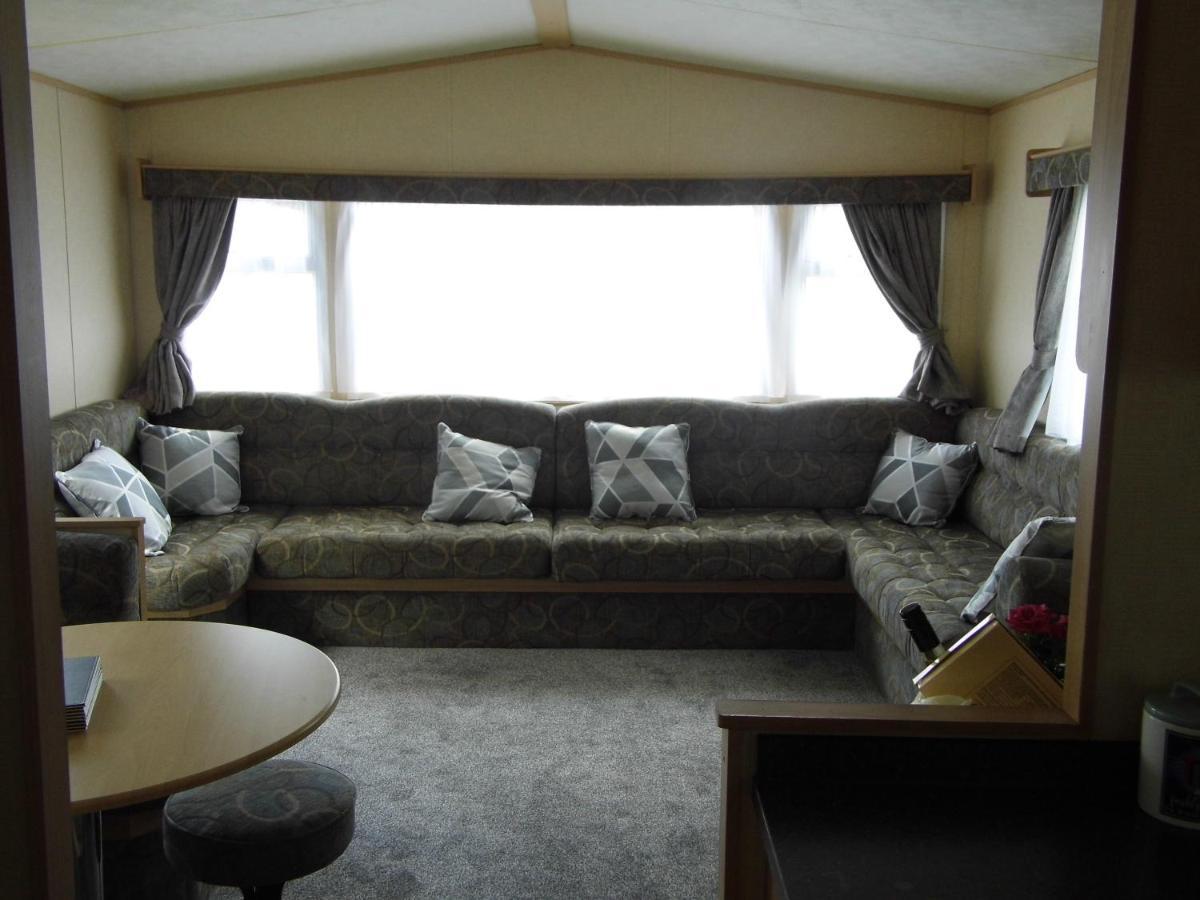 Oakdene -3 Bedroom Caravan Weeley Buitenkant foto